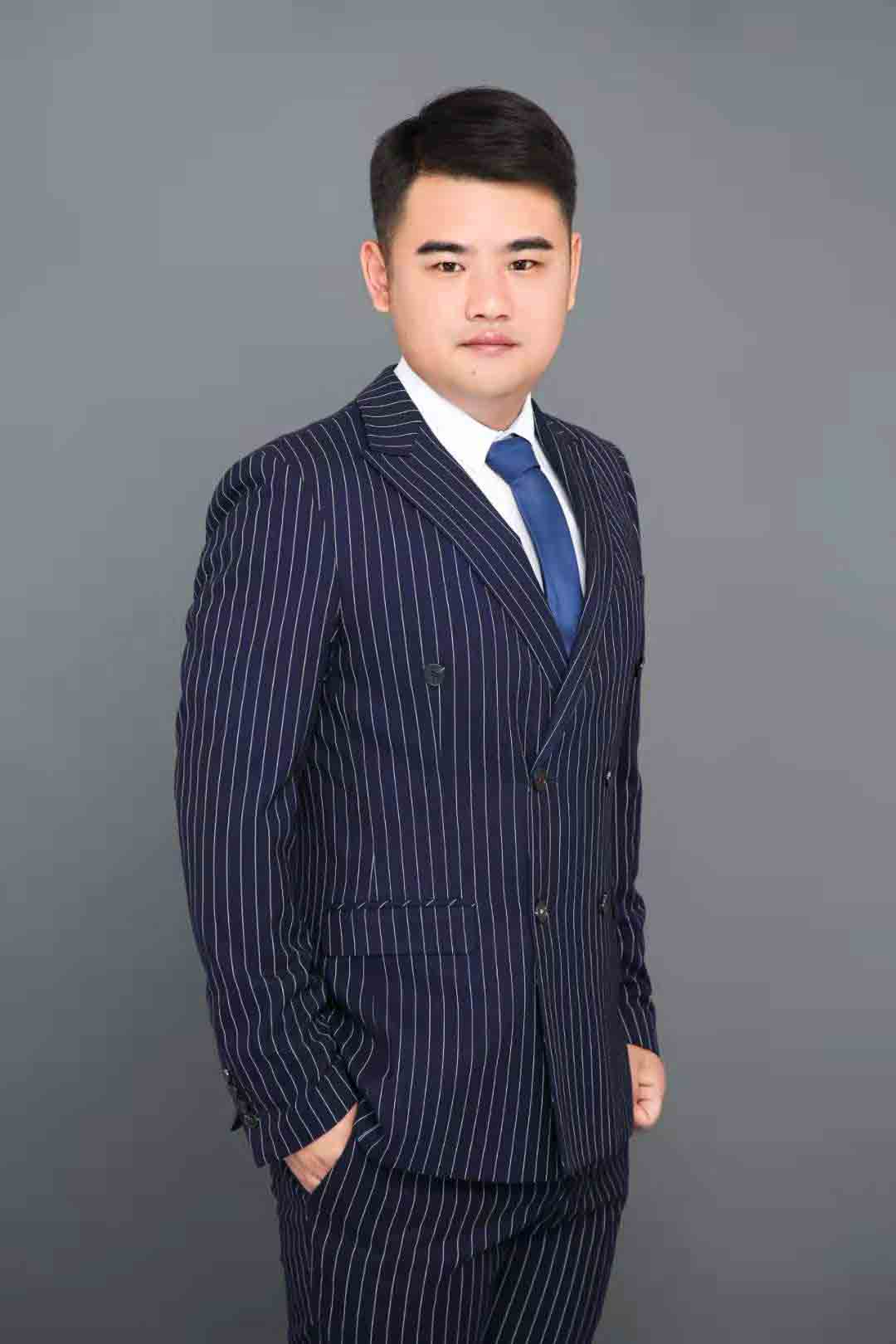 施工队长杨春辉